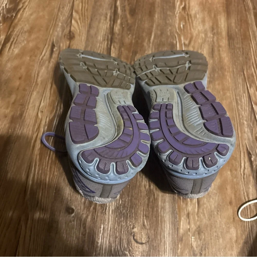 Brooks Ghost 12 Running Shoes Low Top Purple, Women's Size 10, 1203051B097 - Picture 9 of 13